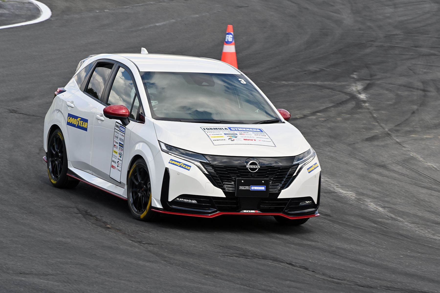 大学の自動車部対抗のモータースポーツ「フォーミュラジムカーナ」 〜 画像7