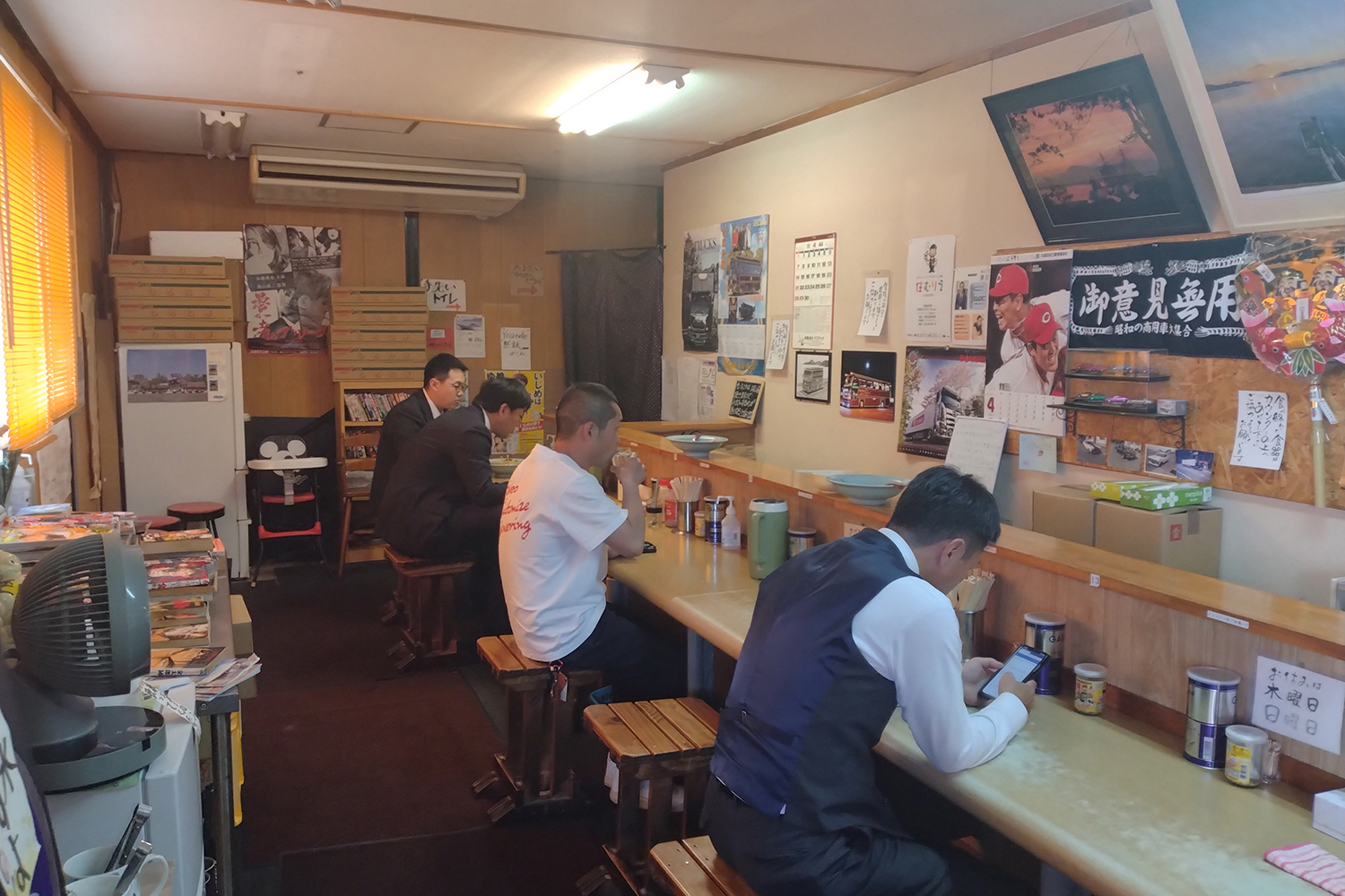 「うまいまずいのラーメンショップ」の店内