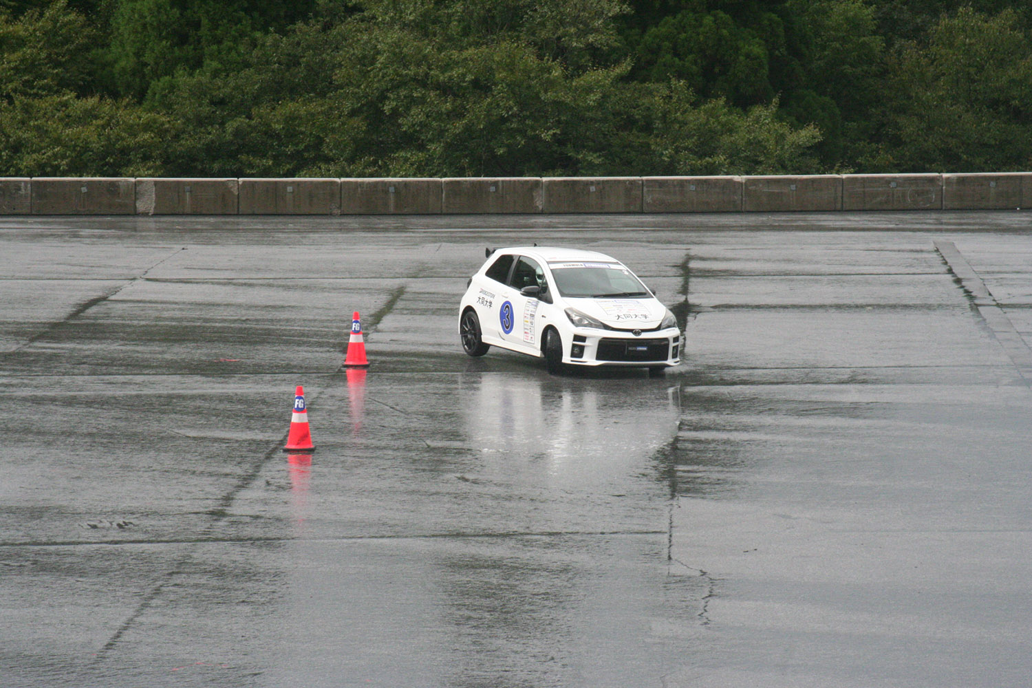 学生たちの熱戦が雨雲を吹き飛ばした「フォーミュラジムカーナ2024全国決勝大会」 〜 画像27