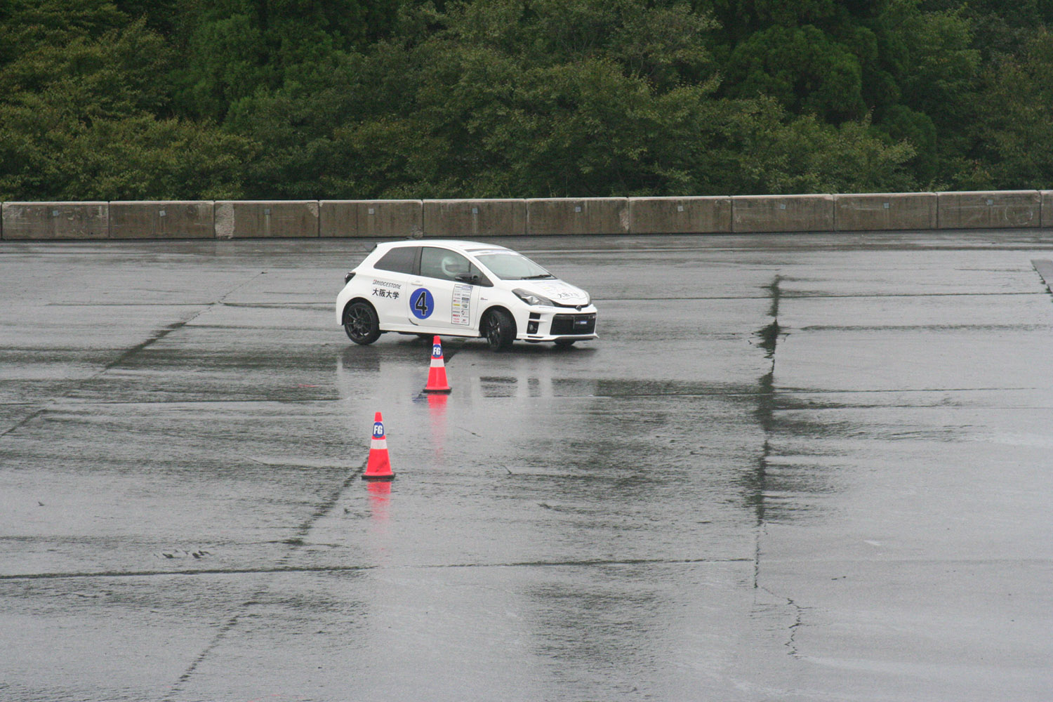 学生たちの熱戦が雨雲を吹き飛ばした「フォーミュラジムカーナ2024全国決勝大会」 〜 画像34