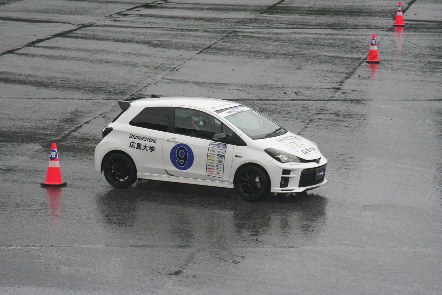 学生たちの熱戦が雨雲を吹き飛ばした「フォーミュラジムカーナ2024全国決勝大会」 〜 画像37