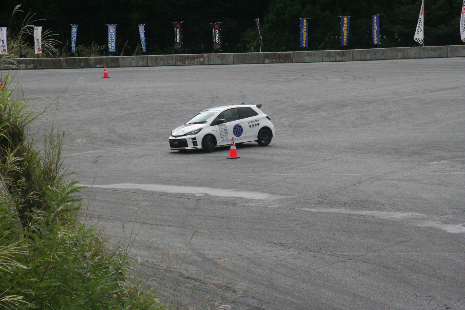 学生たちの熱戦が雨雲を吹き飛ばした「フォーミュラジムカーナ2024全国決勝大会」 〜 画像75