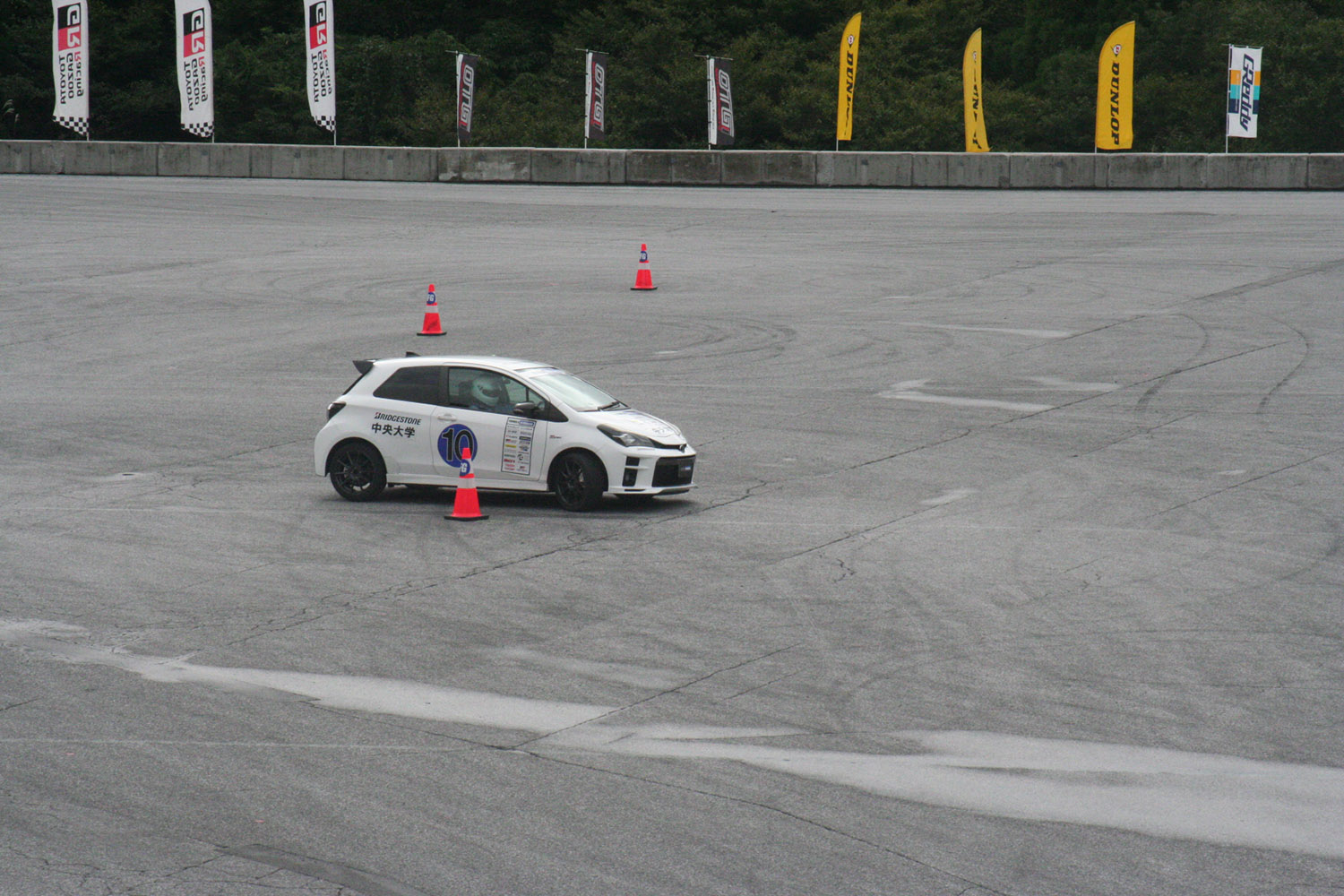 学生たちの熱戦が雨雲を吹き飛ばした「フォーミュラジムカーナ2024全国決勝大会」 〜 画像76