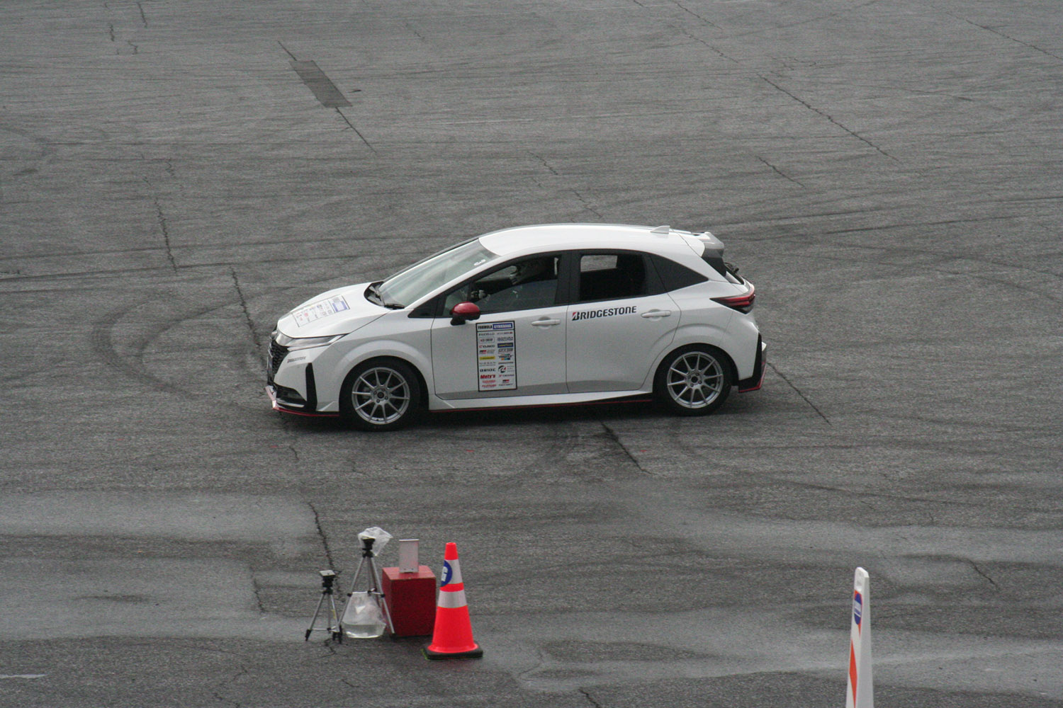 学生たちの熱戦が雨雲を吹き飛ばした「フォーミュラジムカーナ2024全国決勝大会」 〜 画像88