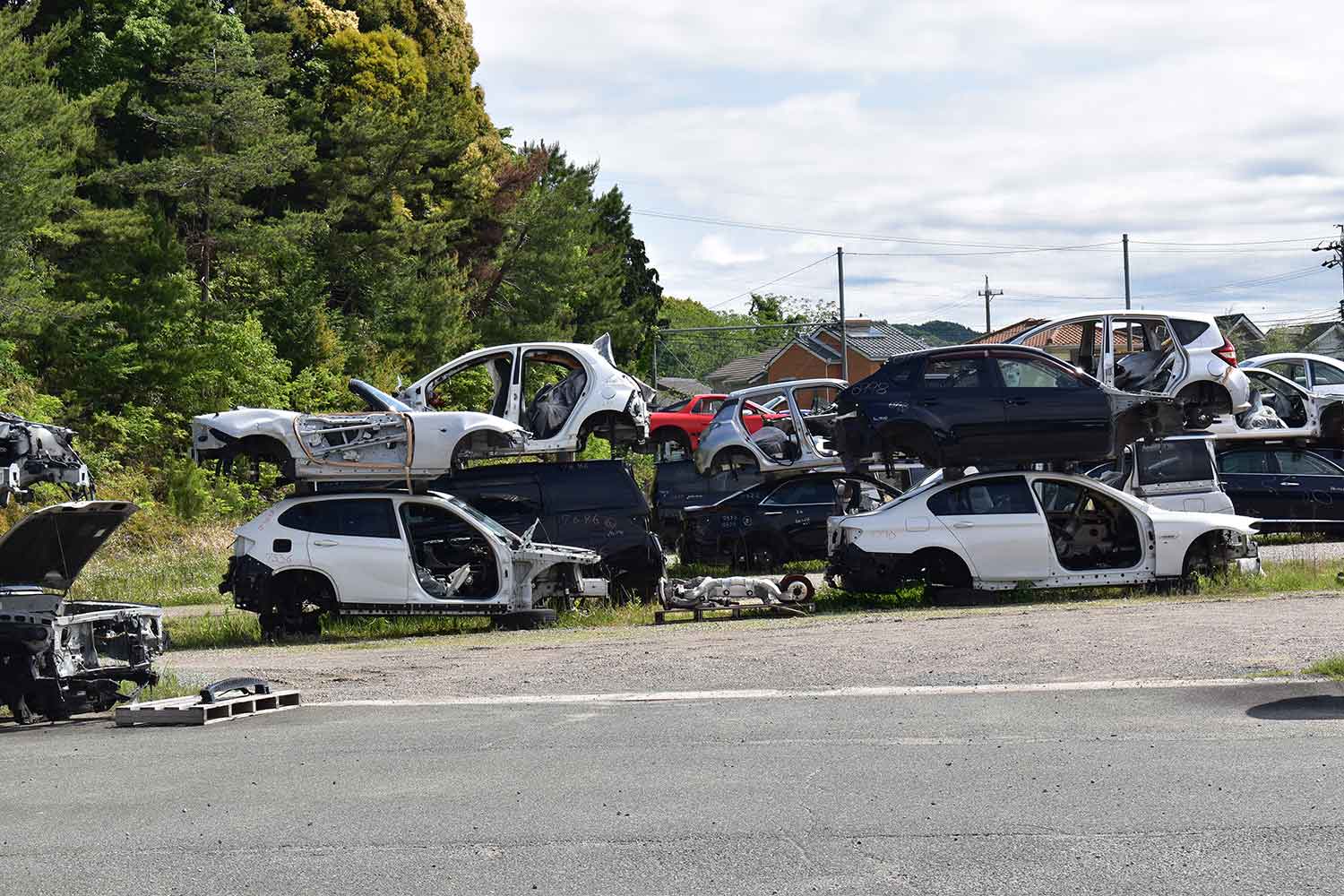 廃車置き場のイメージ 〜 画像2