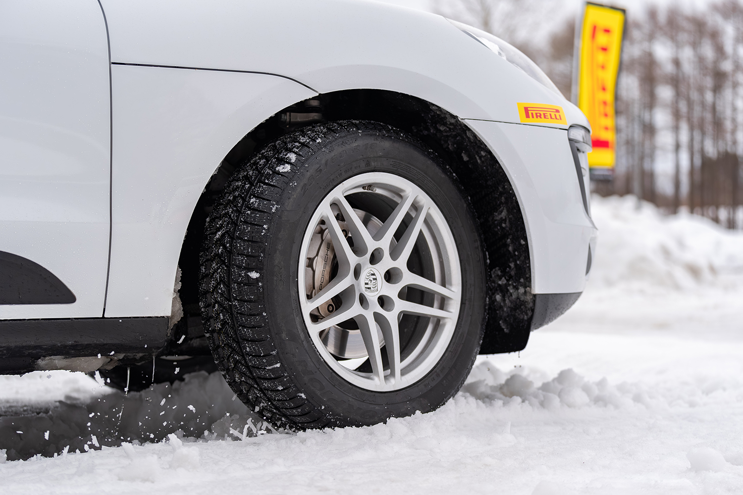 モータージャーナリストの斎藤　聡が雪上でピレリのウインタータイヤを試す 〜 画像87