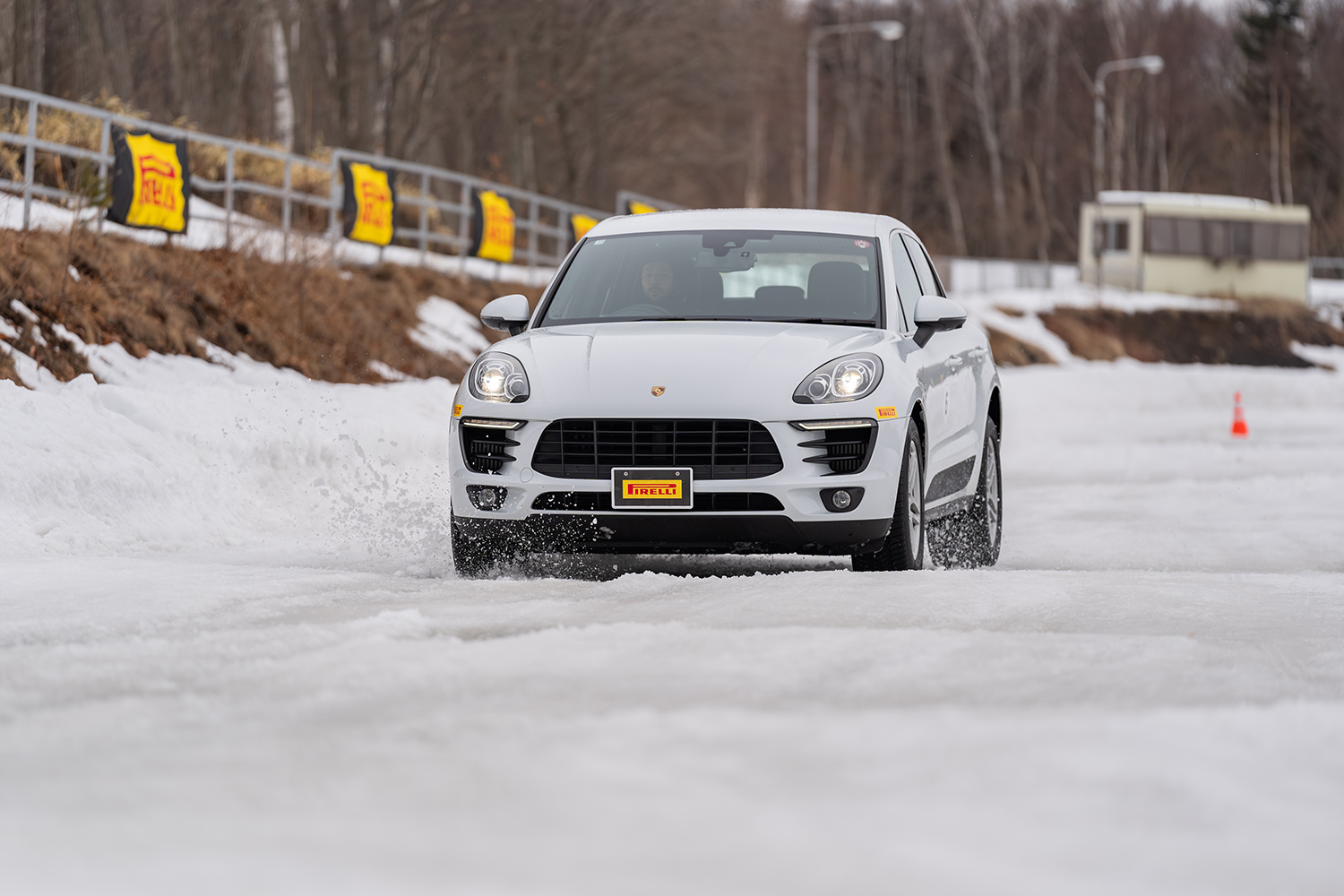 モータージャーナリストの斎藤　聡が雪上でピレリのウインタータイヤを試す 〜 画像66