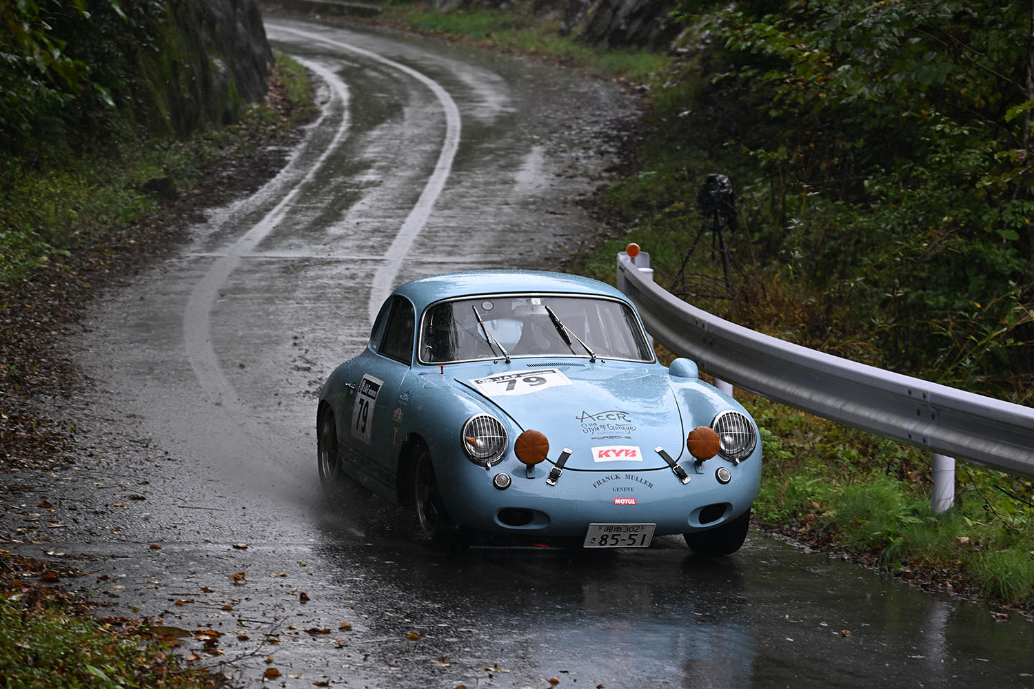 全日本ラリー選手権のオープンクラスに出場するマシン 〜 画像2