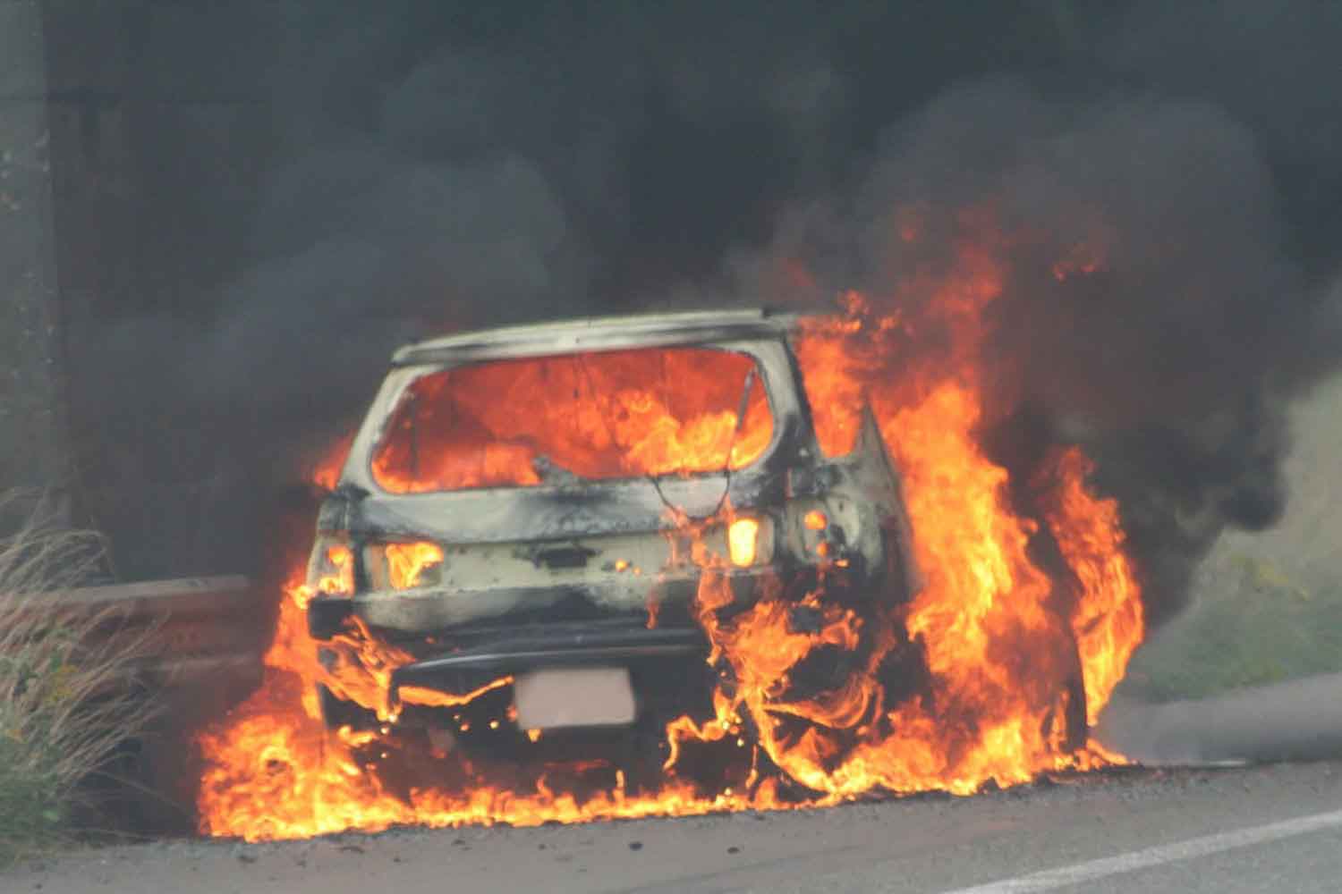 車両火災のイメージ