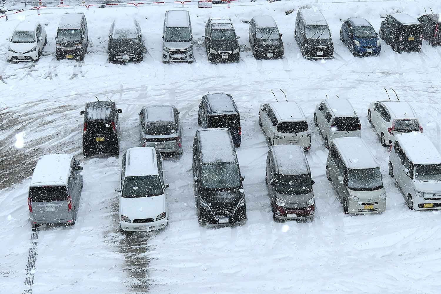 降雪地域の駐車場の様子 〜 画像10