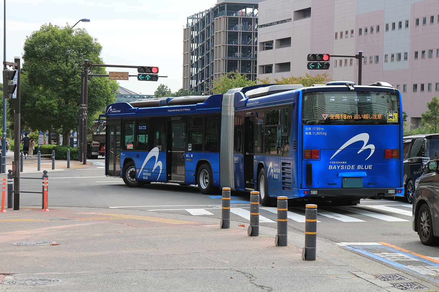 タクシーと路線バスの運転手はパッシングによる道の譲り合いは無視が原則だった 〜 画像3