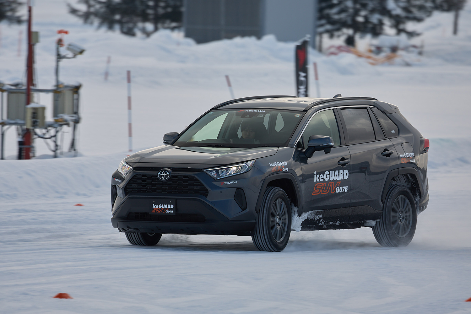 ヨコハマタイヤ TTCH（北海道タイヤテストセンター）でのテスト風景（RAV4） 〜 画像129