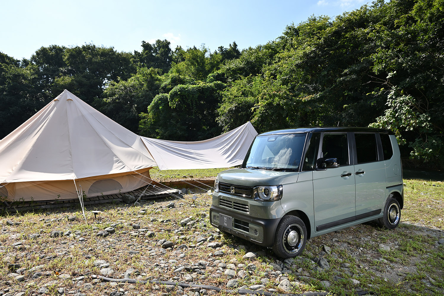 ホンダ N-BOX JOYとアウトドアのイメージ