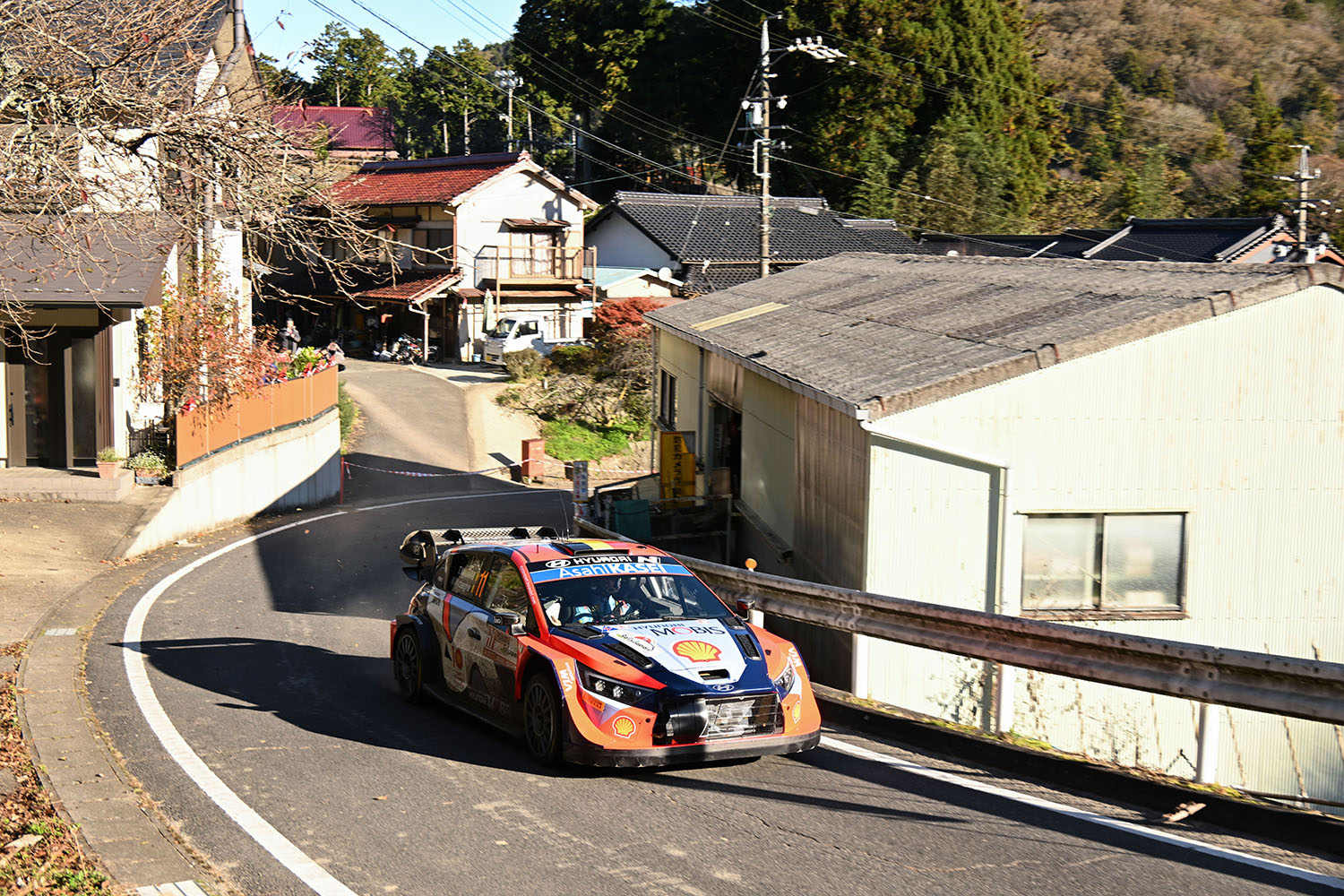 2025年のWRCは軽量化したRally1カーが猛威を発揮する