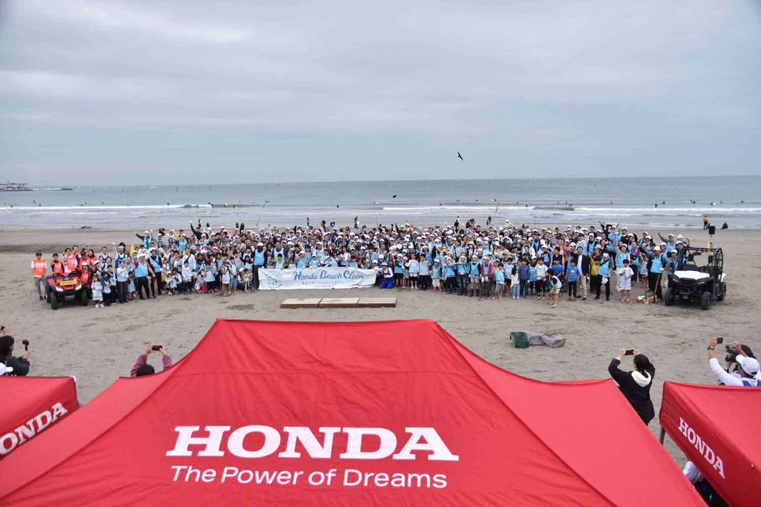 由比ヶ浜海水浴場で行われたHondaビーチクリーン活動