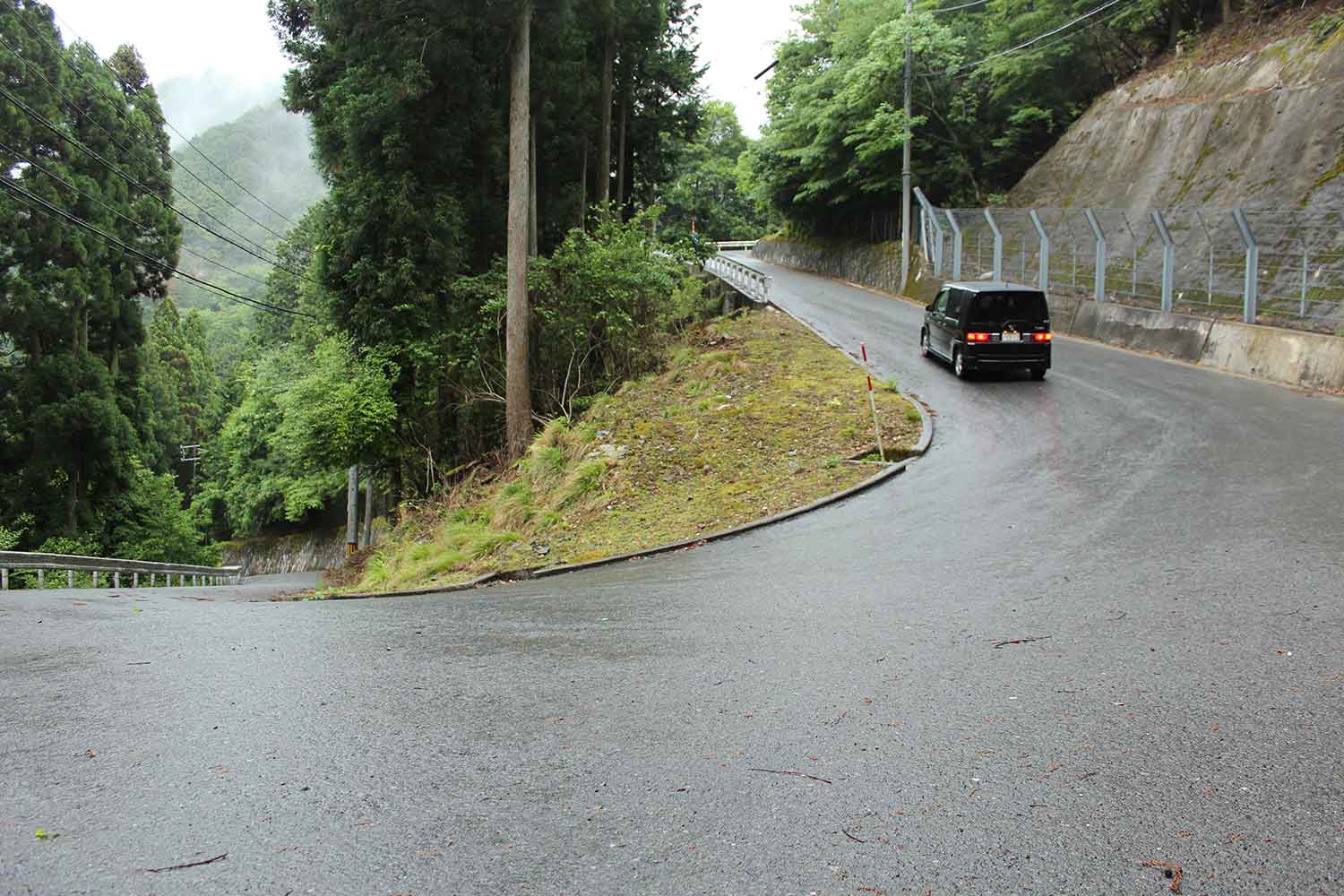 中央線のない山道 〜 画像5