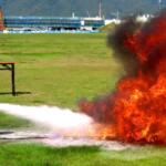 【画像】車両火災対策で「消火器」を積むなら「種類」に注意！　場合によっては人体に有害なものも存在する!! 〜 画像2