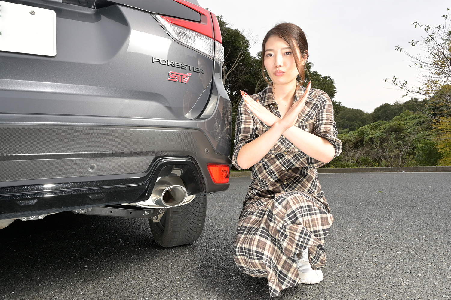 黒木美珠と愛車のフォレスター