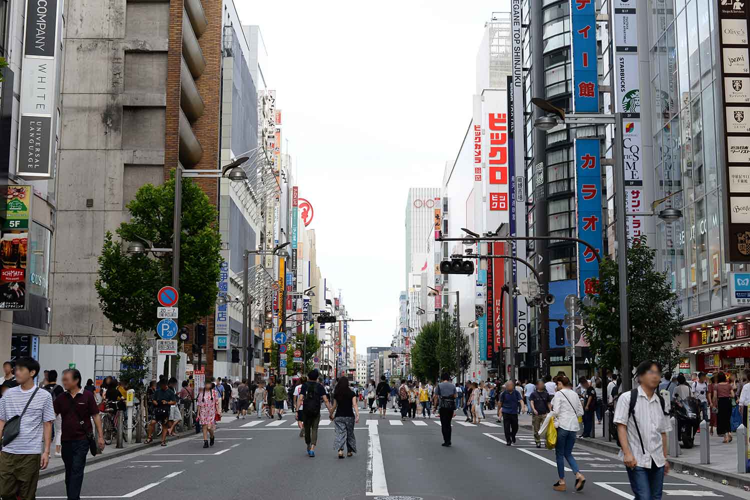 昼間の歩行者天国の様子 〜 画像13