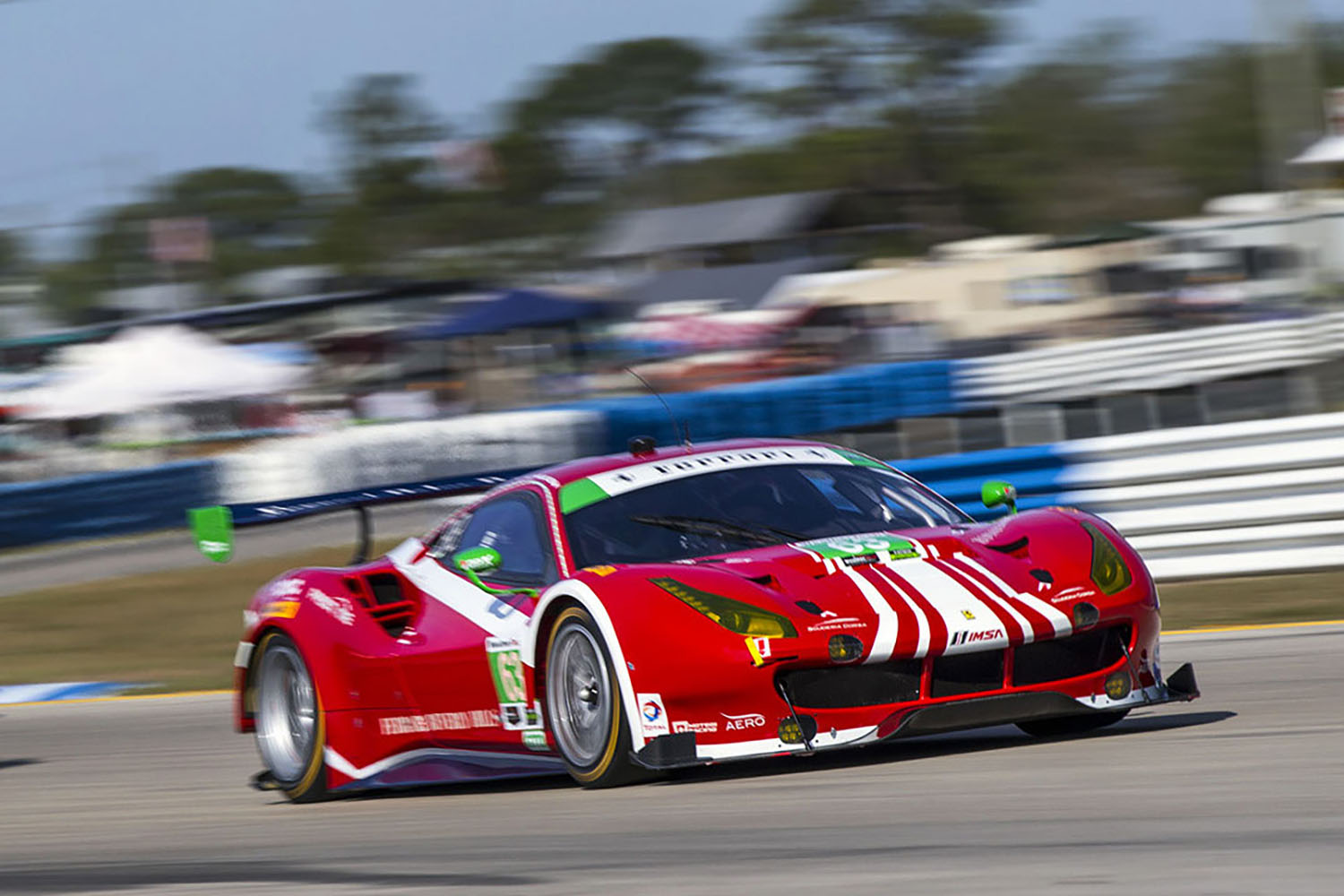 488 GTBをベースとしたコンペティションモデルの完成形といえるフェラーリ488 GT3 EVO 2020 〜 画像11