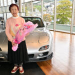 【画像】イニシャルＤに魅せられて手に入れたRX-7で25年を駆け抜けた！　80歳女性オーナーが極上のFD3Sをマツダへ譲渡 〜 画像39