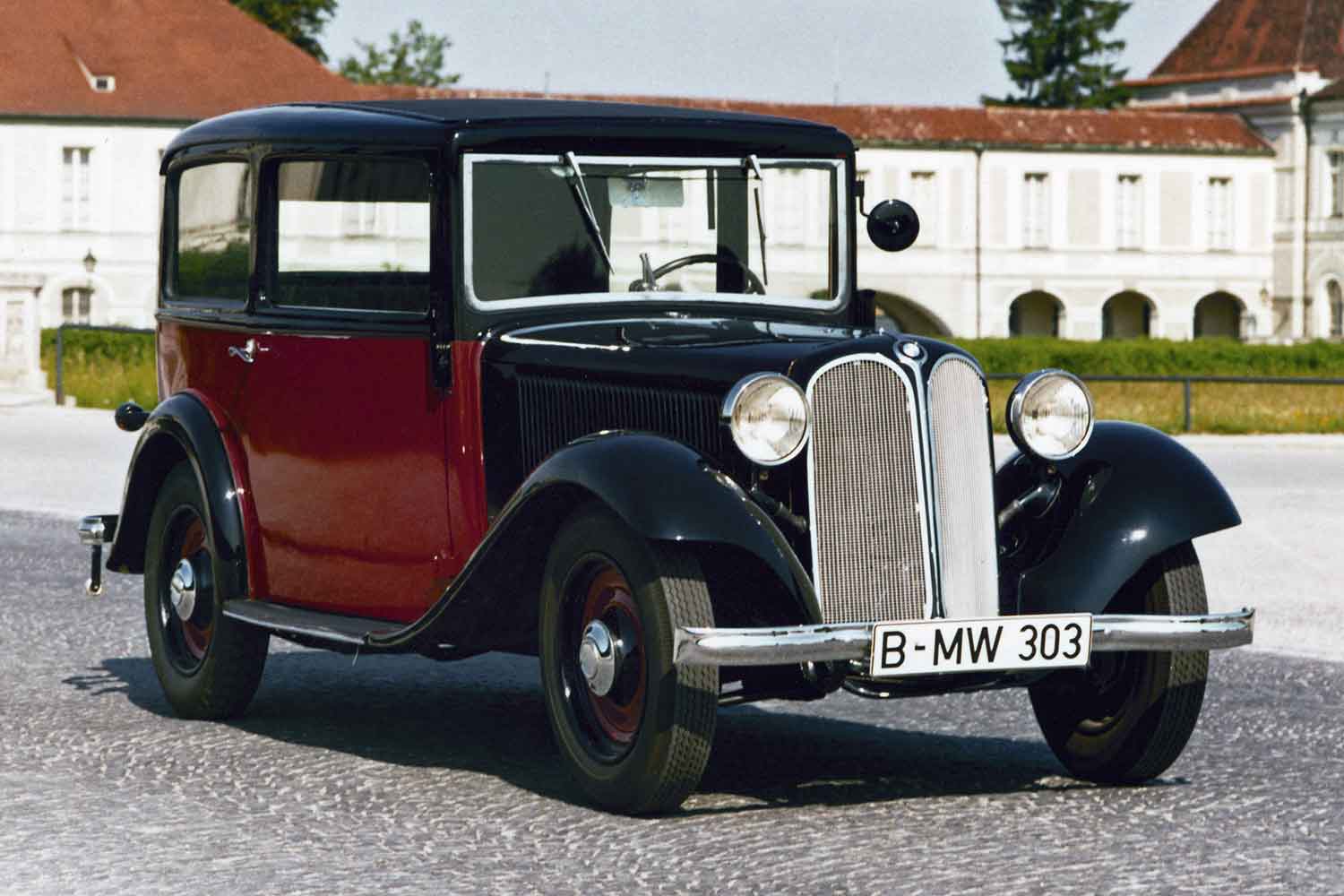 BMW303のフロントまわり