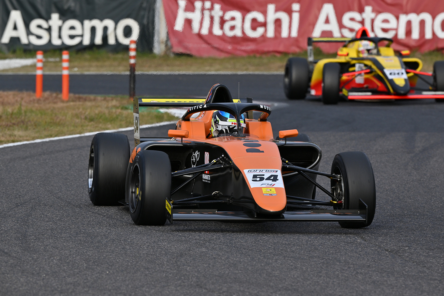 佐藤凛太郎選手が操るF4マシン