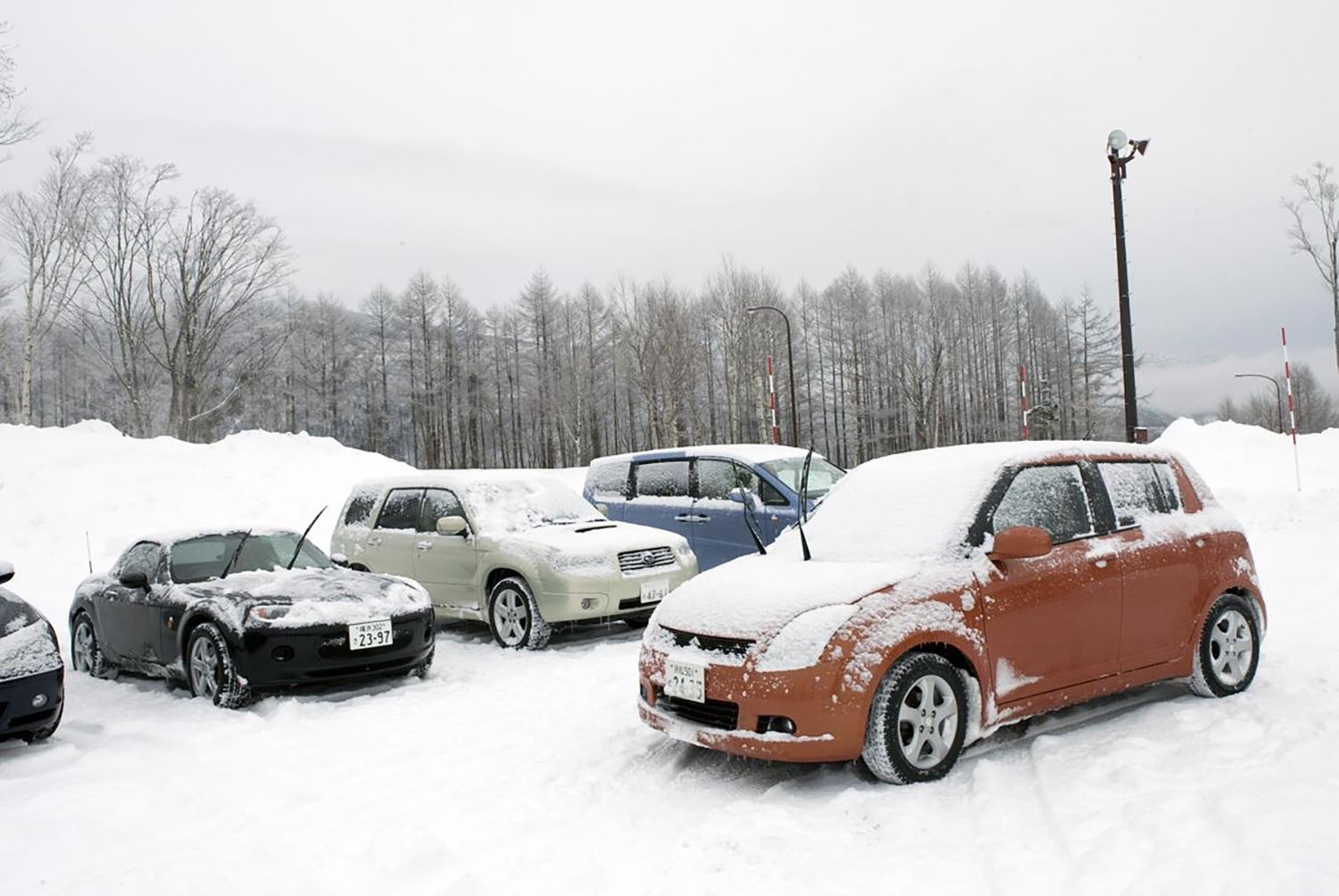 降雪地に行く人は気をつけたい愛車の冬対策