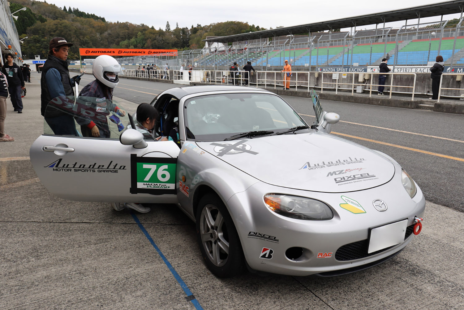 マツ耐に参戦する女子チームが熱かった 〜 画像1