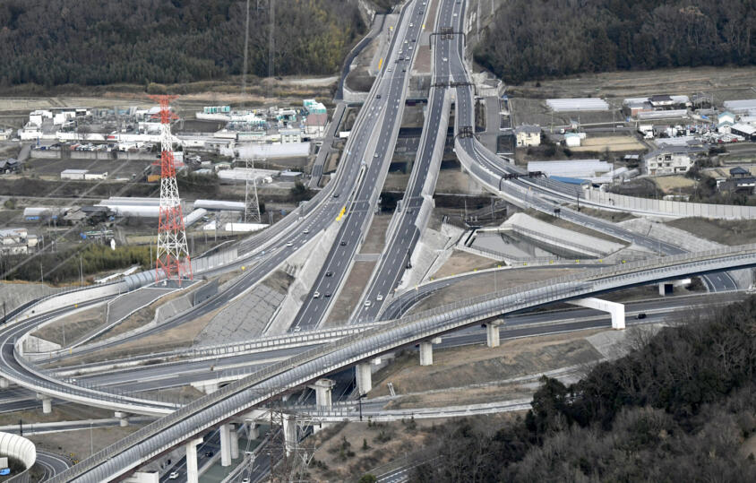 完全自動運転はいったいいつ実現？　路線バスは比較的早く実現するがトラックは最後になる予想