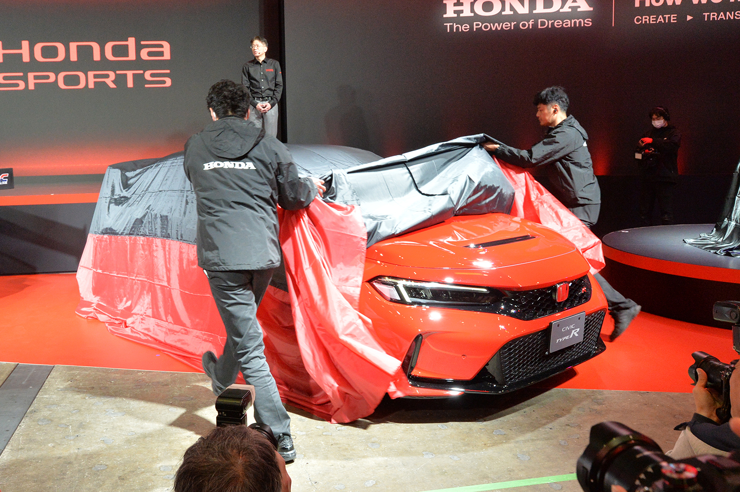 特別仕様車「シビック タイプR レーシング ブラック パッケージ」がベースモデルより約100万円アップで再登場【東京オートサロン2025】 〜 画像9