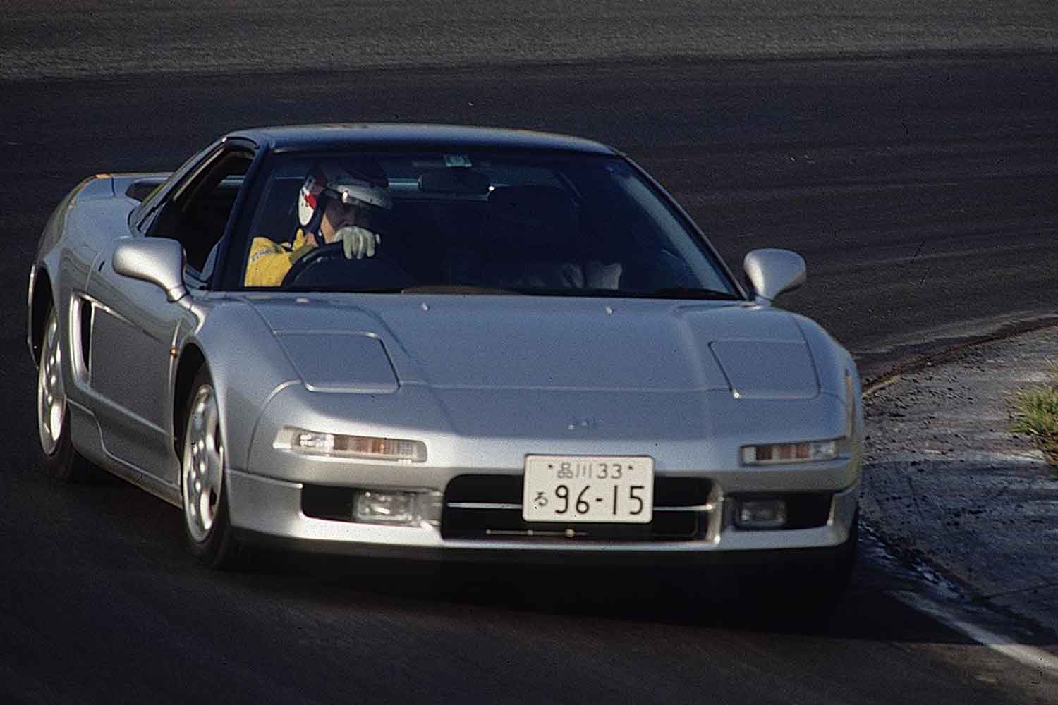 ホンダNSX（初代）のサーキット走行写真