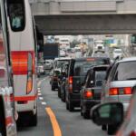 ぶっちゃけそこら中で見かける！　「動いてないからいいじゃん」で渋滞中にやりがちな道路交通法違反５つ