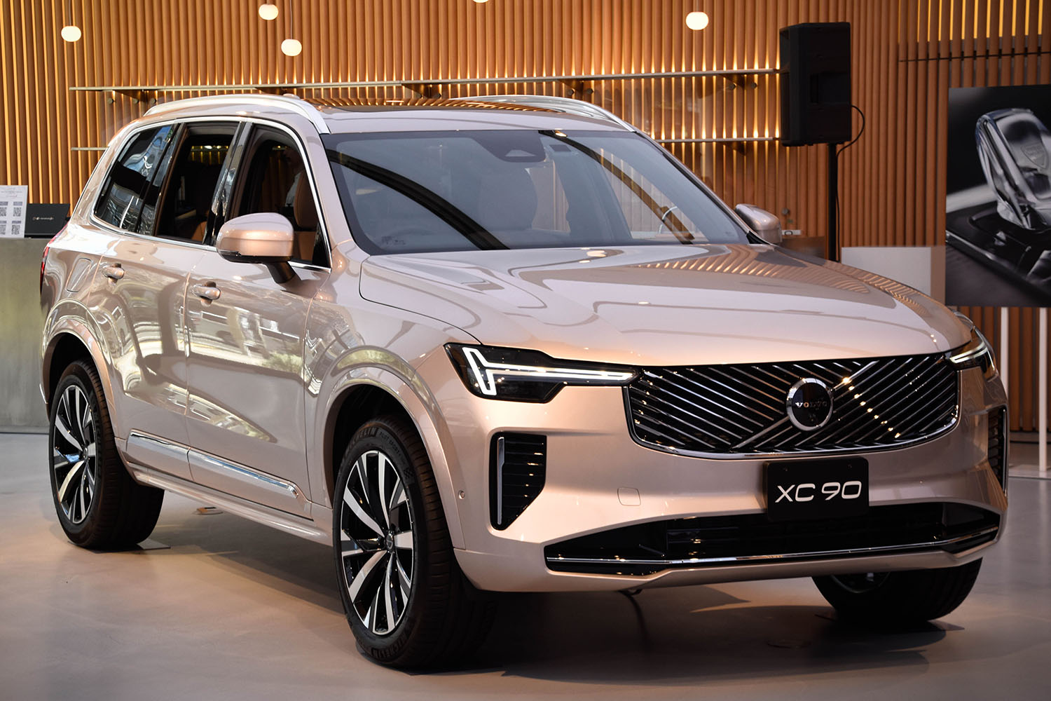 ボルボXC90がマイナーチェンジ 〜 画像4