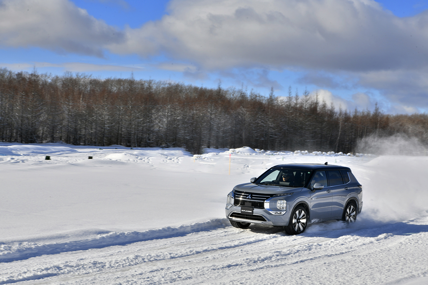 モータージャーナリストの中谷明彦がアウトランダーPHEV&トライトンに雪上試乗 〜 画像10