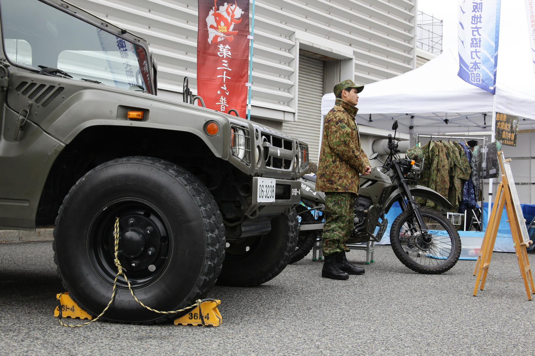 大阪オートメッセ2025で展示される自衛隊車両を紹介