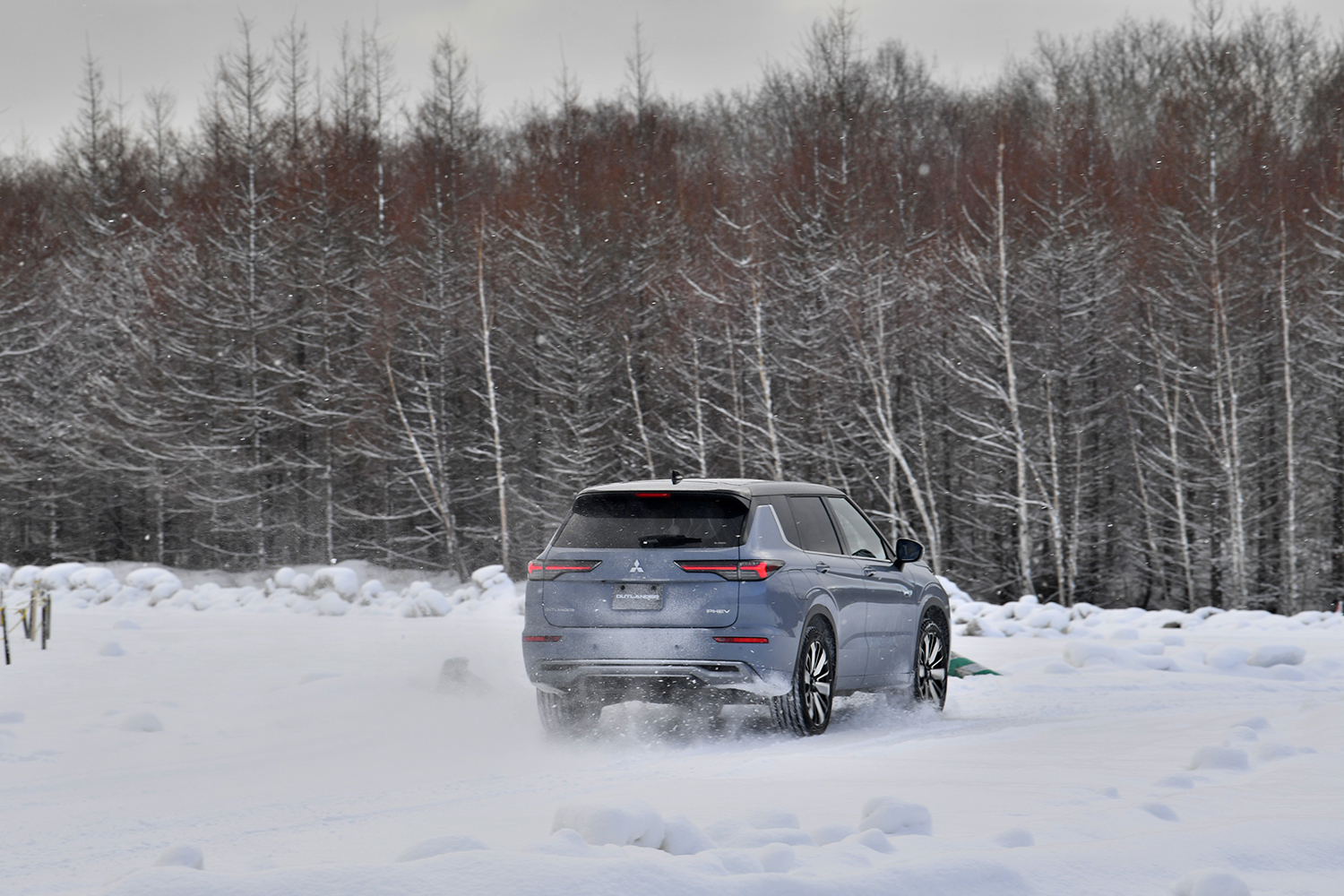 モータージャーナリストの中谷明彦がアウトランダーPHEV&トライトンに雪上試乗 〜 画像15