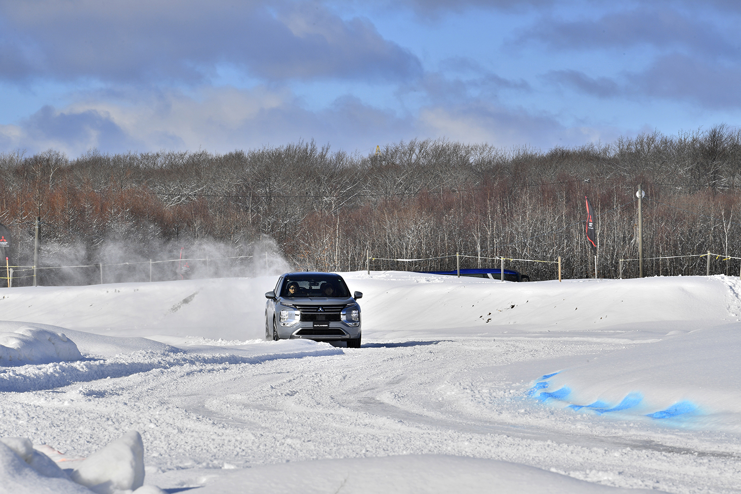 モータージャーナリストの中谷明彦がアウトランダーPHEV&トライトンに雪上試乗 〜 画像17