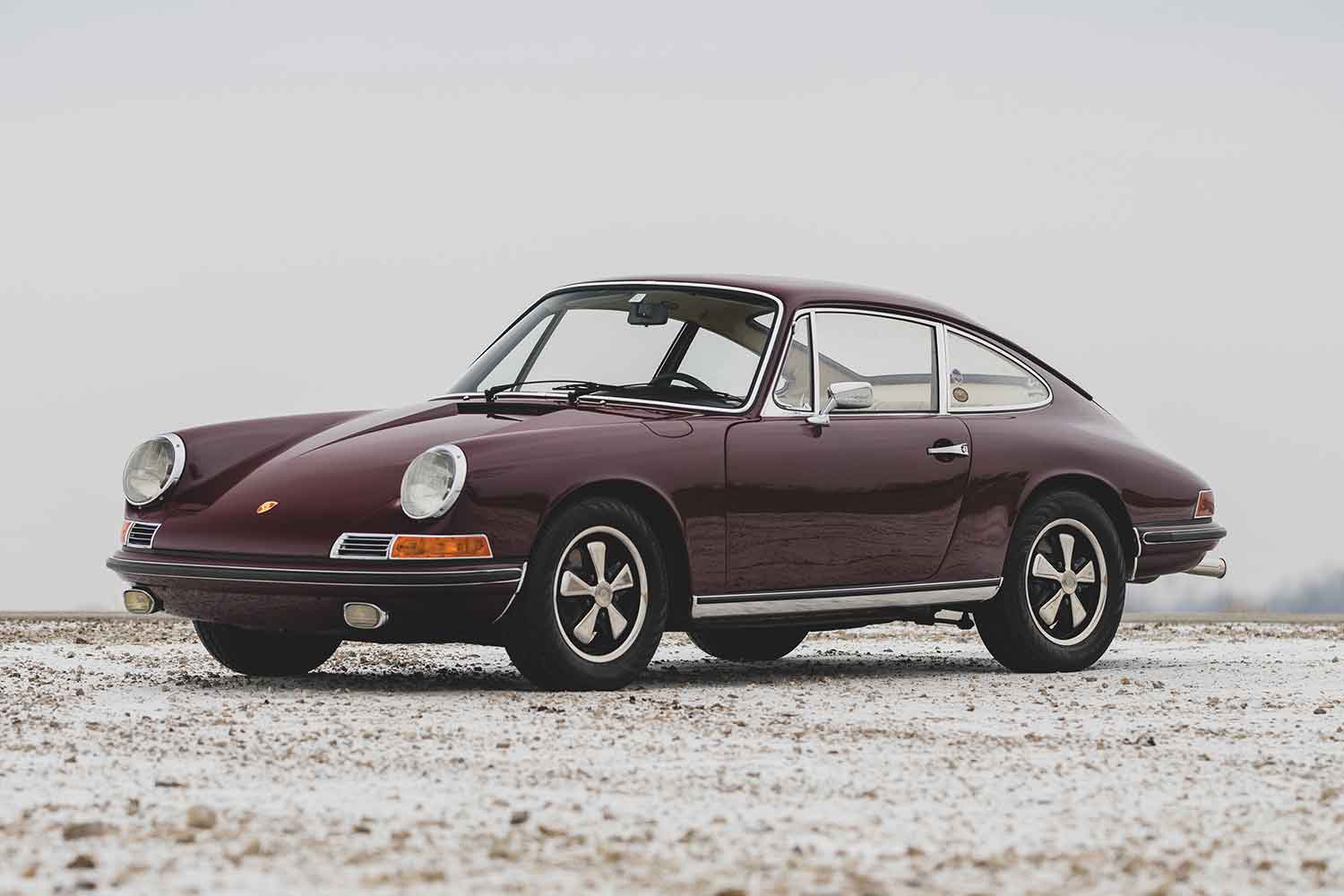 ポルシェ911（901型）のフロントスタイリング