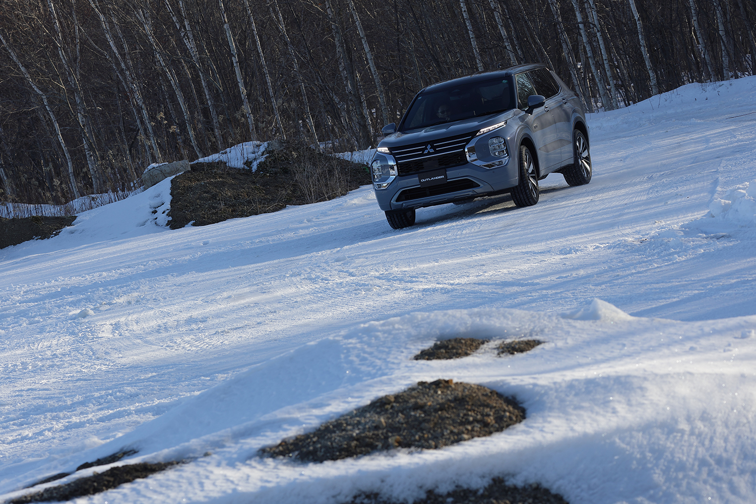 モータージャーナリストの中谷明彦がアウトランダーPHEV&トライトンに雪上試乗 〜 画像111