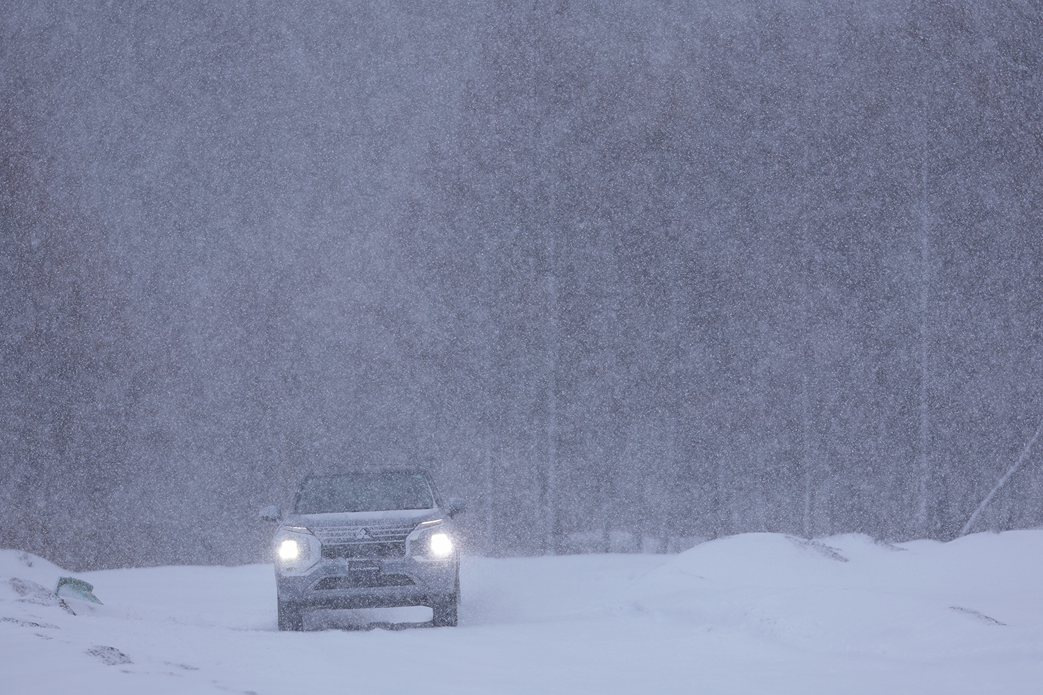 モータージャーナリストの中谷明彦がアウトランダーPHEV&トライトンに雪上試乗 〜 画像66