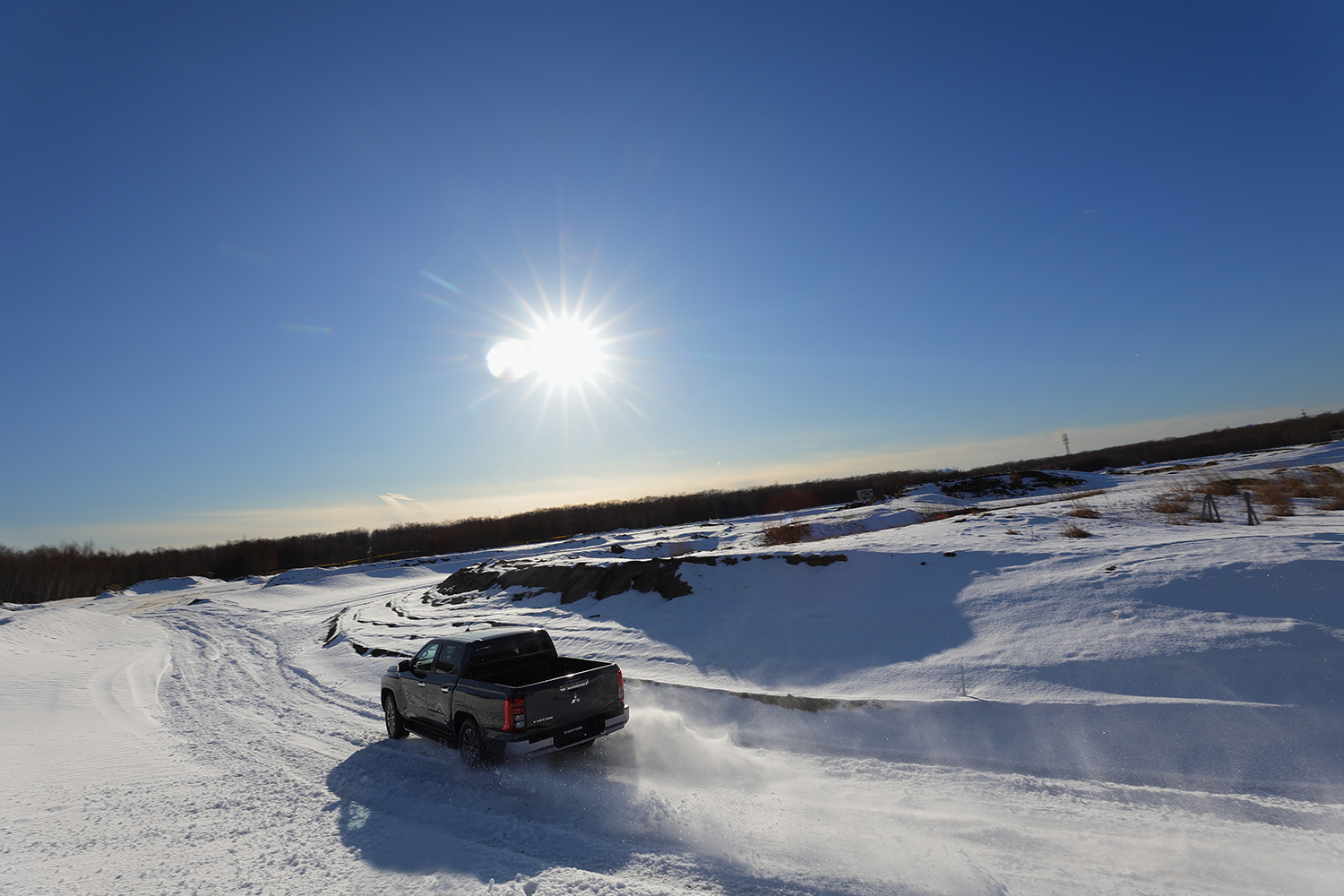 モータージャーナリストの中谷明彦がアウトランダーPHEV&トライトンに雪上試乗 〜 画像172