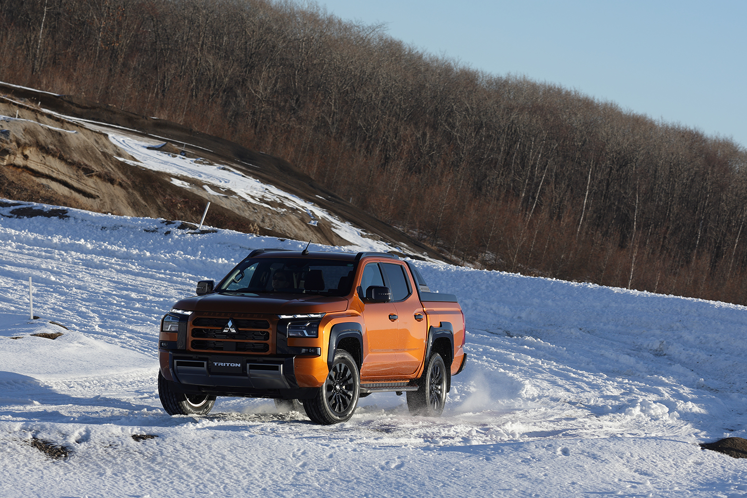 モータージャーナリストの中谷明彦がアウトランダーPHEV&トライトンに雪上試乗 〜 画像147