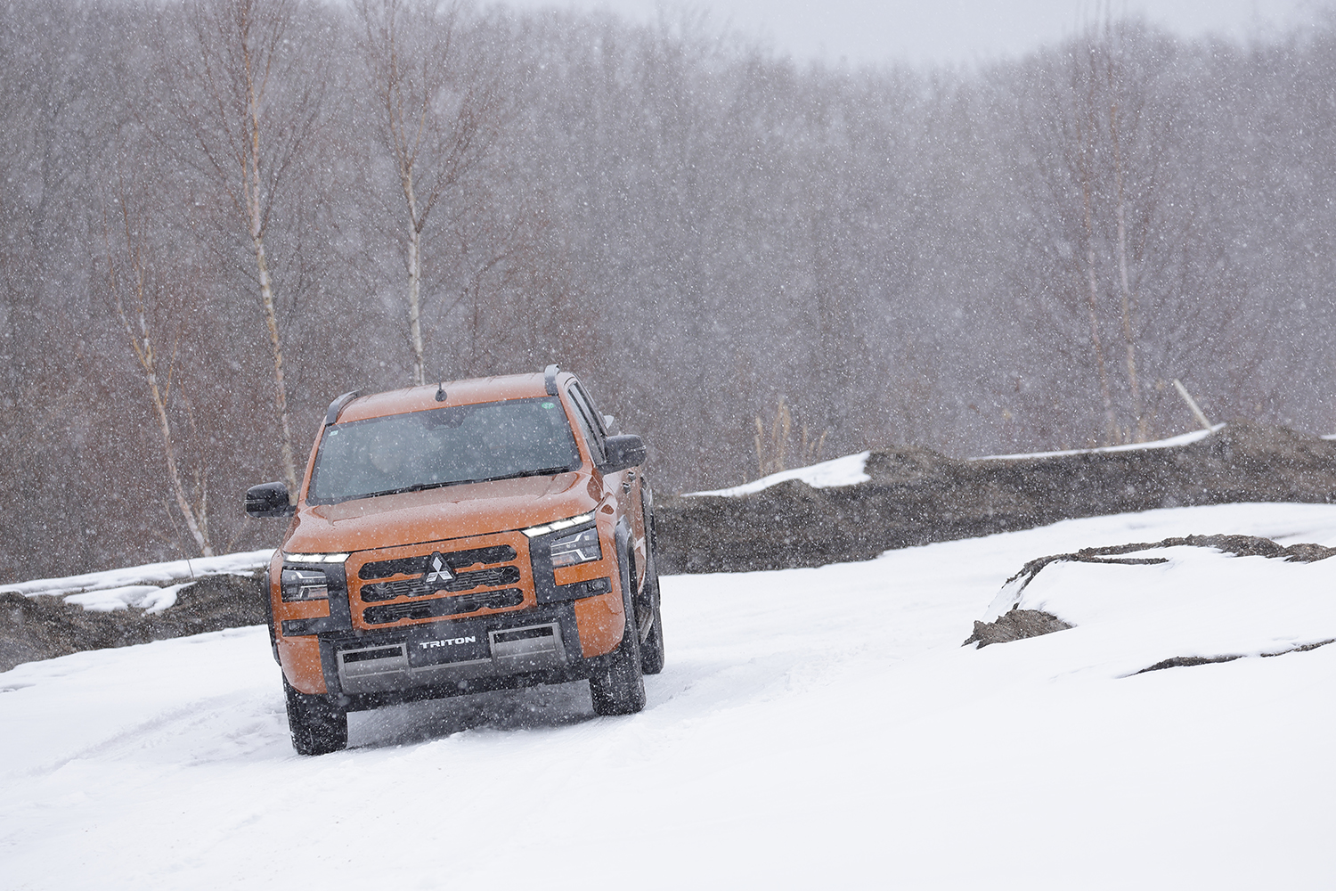 モータージャーナリストの中谷明彦がアウトランダーPHEV&トライトンに雪上試乗 〜 画像134