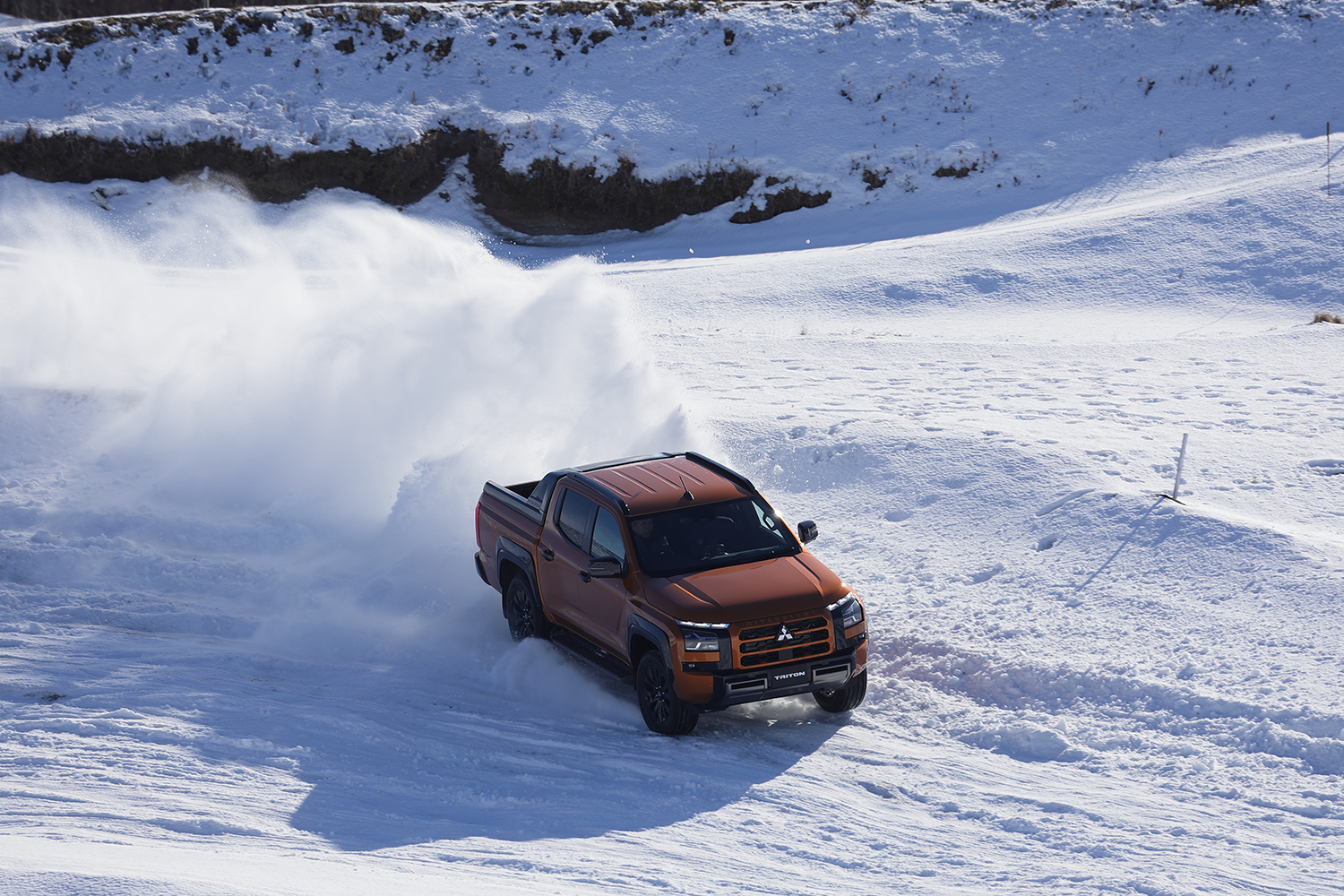 モータージャーナリストの中谷明彦がアウトランダーPHEV&トライトンに雪上試乗 〜 画像138