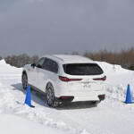 【画像】【試乗】雪道だったらロードスターより速い！　２トン超えの大型SUV「CX-80」を雪上で限界走行した!! 〜 画像22