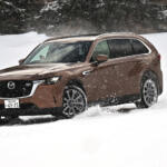 【試乗】雪道だったらロードスターより速い！　２トン超えの大型SUV「CX-80」を雪上で限界走行した!!