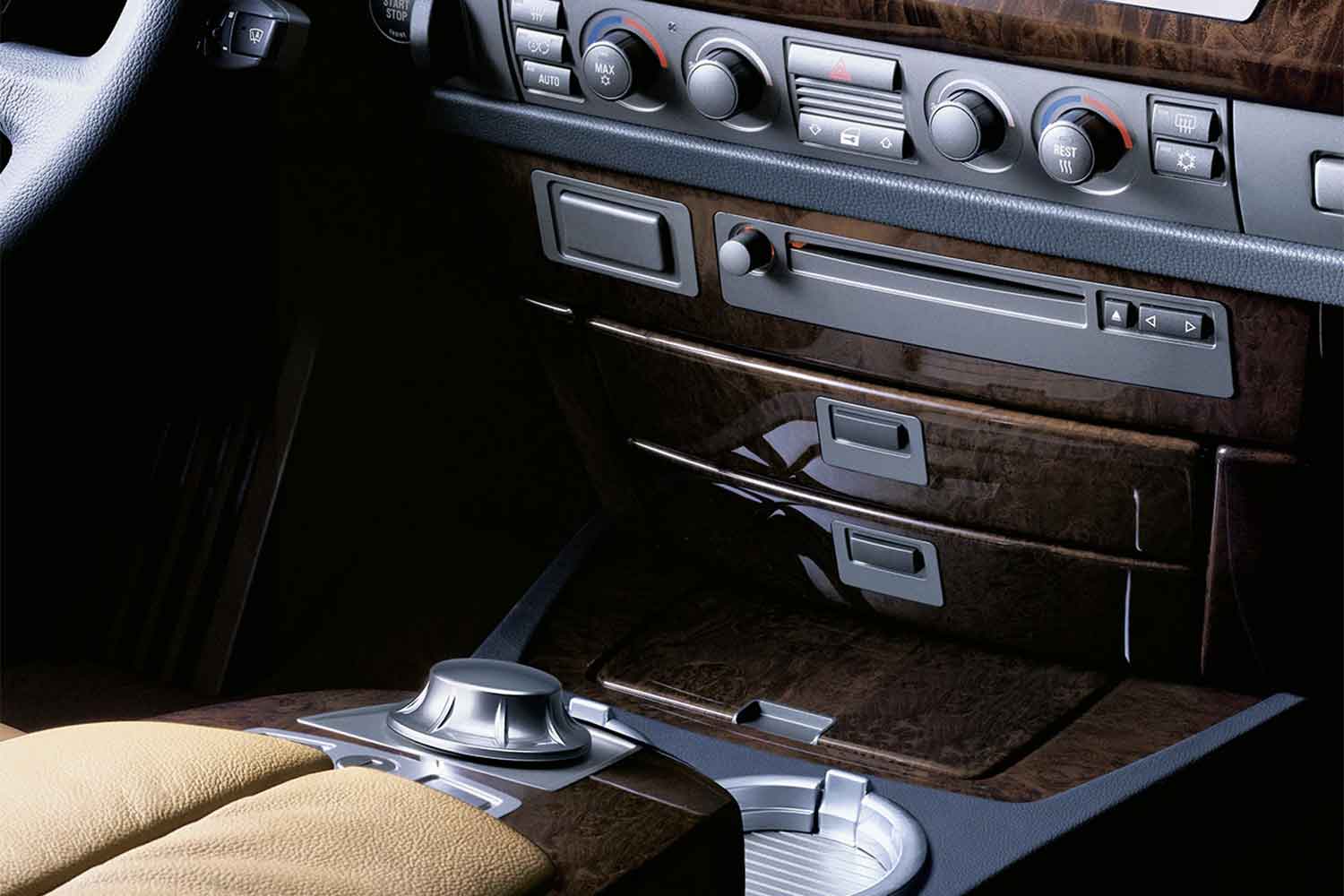 BMW7シリーズ（E65）のiDriveダイヤル 〜 画像3