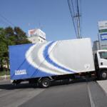 無人のトラックの「ホーン」が鳴っていたら一大事！　子どもにも知ってほしいトラックの「SOS装置」