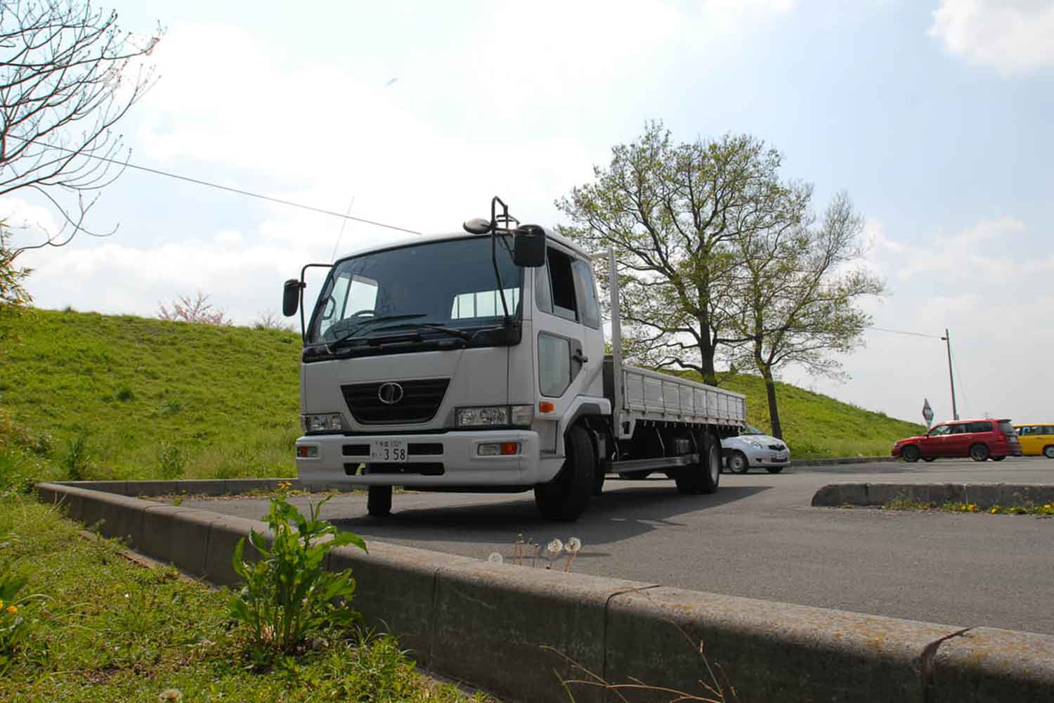 大型車が動いている様子